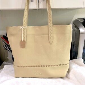 Tan Shoulder Bag with Sturdy Handles and Classic Design